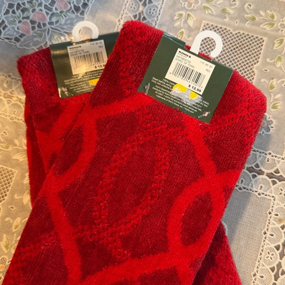 Kohls bright red